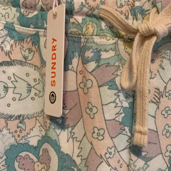 NWT Sundry Crop Flare Sweatpant Women Paisley Size 2 or Medium - Picture 5 of 7